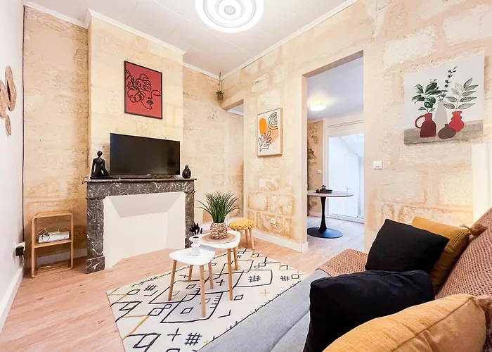 Echoppe Typique Avec Terrasse Feriehus Talence