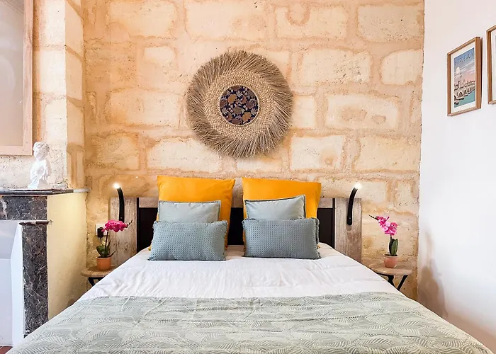 Echoppe Typique Avec Terrasse *