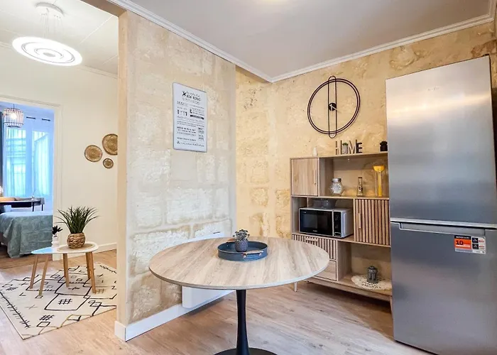 Feriehus Echoppe Typique Avec Terrasse Talence